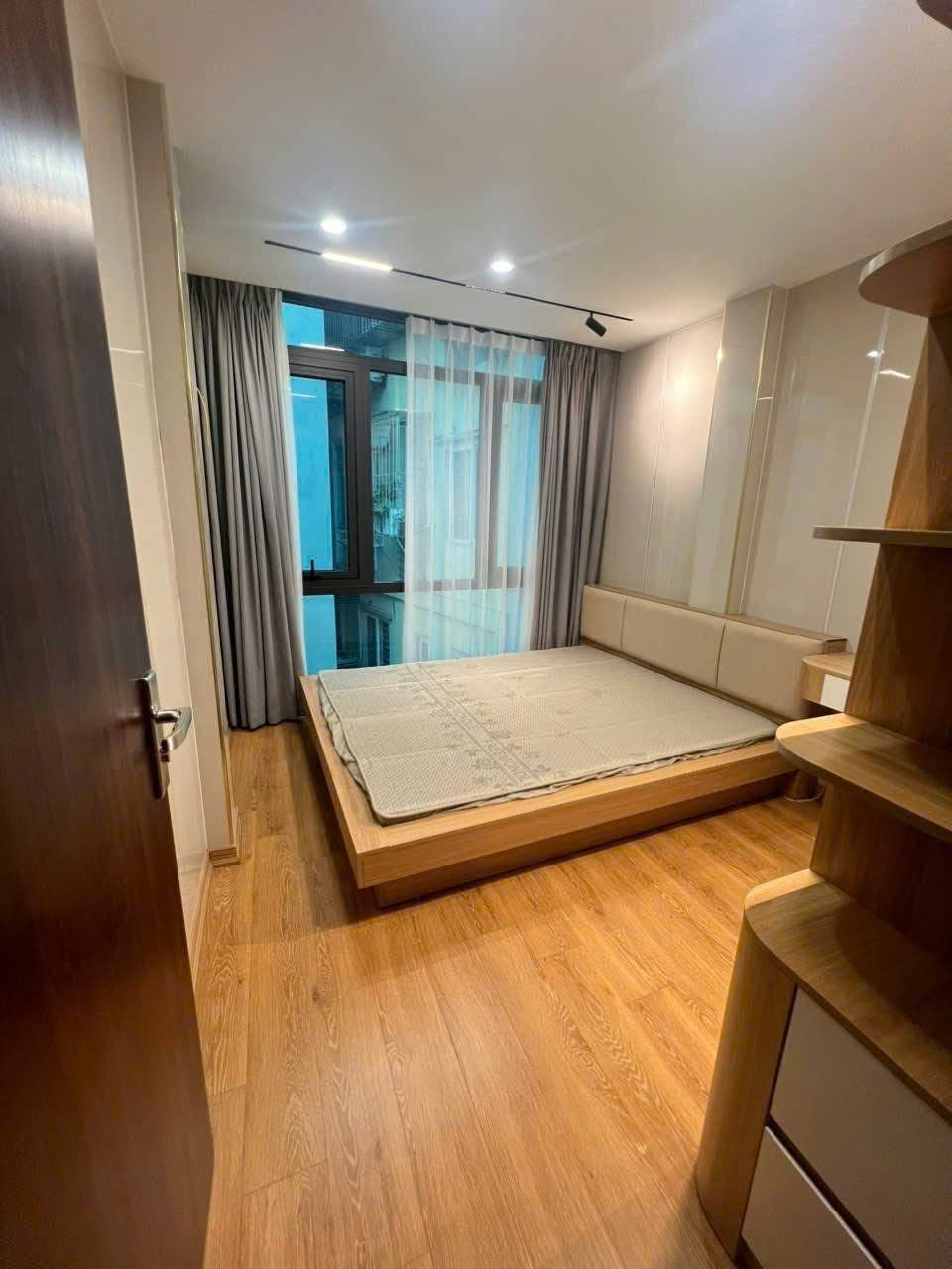 NHÀ ĐẸP TRẦN QUỐC VƯỢNG - GẦN PHỐ - FULL NỘI THẤT DT 31m2 5 tầng  Giá 7.85 tỷ - Ảnh 3