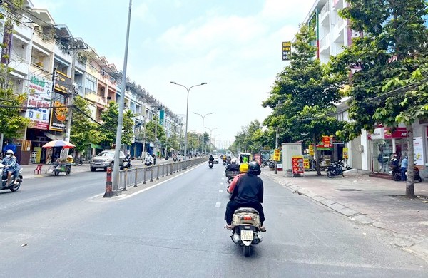 Bán nhà Mặt tiền kinh doanh đường Tạ Quang Bửu 4x18 chỉ 13 tỷ 2 - Ảnh chính
