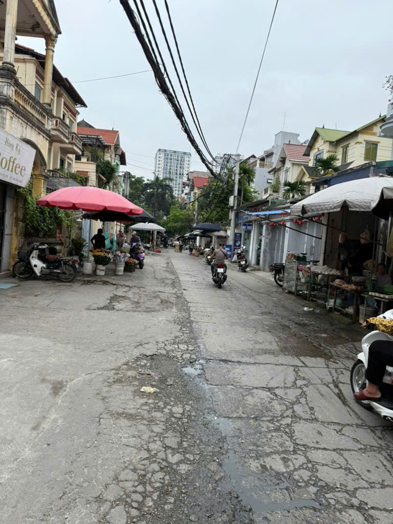 CẦN BÁN NHÀ DÂN XÂY BỒ ĐỀ - LONG BIÊN 31M, 4T, MT3.2M, NHỈNH 5 TỶ, LÔ GÓC,THOÁNG,NGÕ THÔNG - Ảnh chính