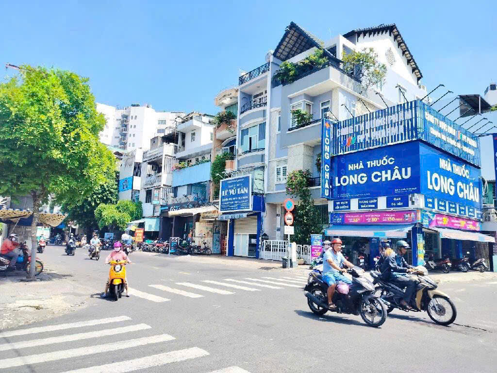bán nhà mặt tiền 108 trần nhân tôn p 2  quận 10 nhà 3 lầu kd buôn bán giá chỉ 5 tỉ 5 - Ảnh 3