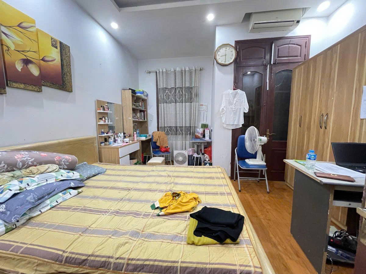 Bán Nhà Hoàng Quốc Việt. Cầu Giấy. Ô Tô. Vỉa Hè. DT 41m2. MT 4,5m. 4 Tầng. Giá 15,5 Tỷ. - Ảnh 2