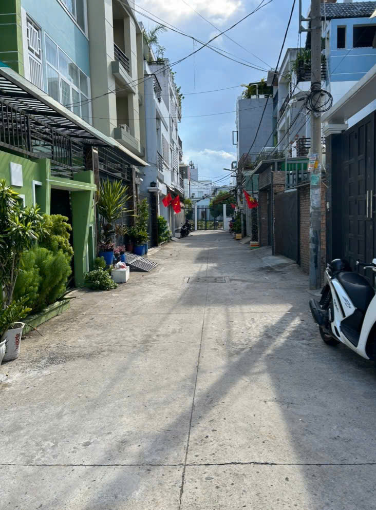 BÁN NHÀ 4 TẦNG – ĐƯỜNG XE HƠI – NGUYỄN THỊ THẬP, QUẬN 7 – GIÁ 11.8 TỶ. LH 0938827657 MS TUYỀN - Ảnh chính
