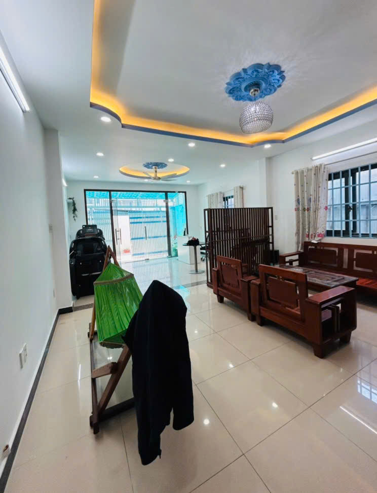 BÁN NHÀ 4 TẦNG – ĐƯỜNG XE HƠI – NGUYỄN THỊ THẬP, QUẬN 7 – GIÁ 11.8 TỶ. LH 0938827657 MS TUYỀN - Ảnh 1