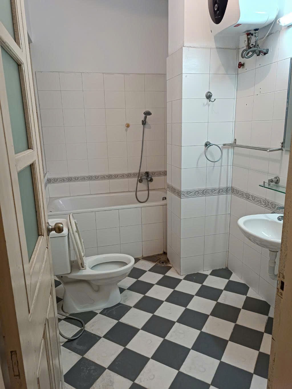 Bán nhà siêu phẩm Tây Hồ, dân xây kiên cố, 4 tầng đẹp bề thế - Ảnh 4