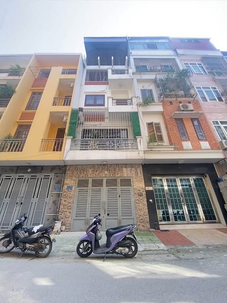 Bán nhà Văn Quán - Hà Đông ,diện tích 67 m , giá ưu đãi 18,2 tỷ . Ace ai quan tấm chủ nhà sẵn sàng. - Ảnh 1