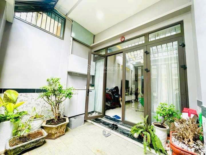 NHÀ 60M2, 3 TẦNG,HẺM XE HƠI 8M GẦN CẦU CHÀ VÀ QUẬN 8, TẶNG FULL NỘI THẤT, NHỈNH 6 TỶ - Ảnh 3