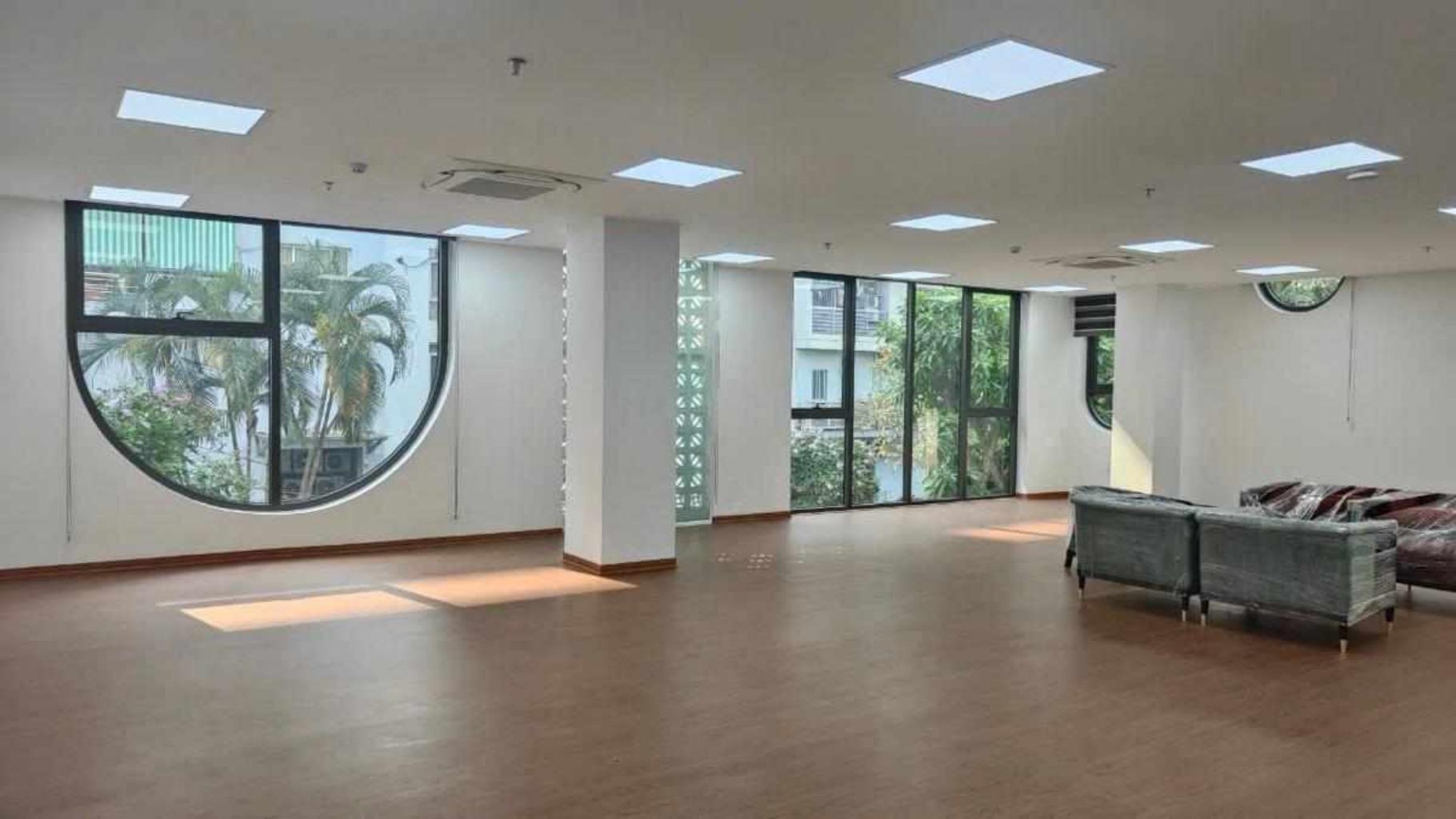 (Tin thật 100%) Bán tòa nhà VP 3 mặt tiền ô tô tránh 186m2 x 8T tại phố Trần Thái Tông - Cầu Giấy - Ảnh 2