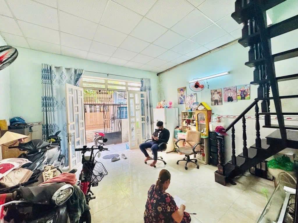 --Bán nhà HXH Lạc Long Quân, phường 8 Tân Bình; 4 x 11; chỉ hơn 5 tỷ - Ảnh chính