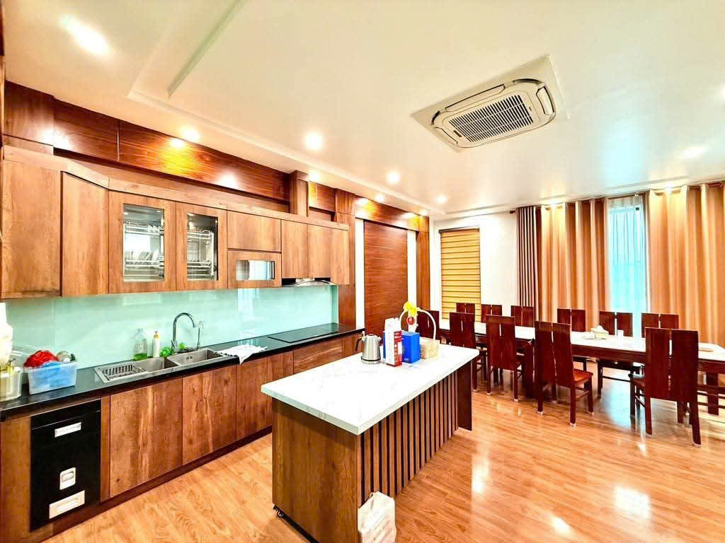 BÁN NHÀ HOÀNG QUỐC VIỆT, PHÂN LÔ, ÔTÔ TRÁNH, KINH DOANH, LÔ GÓC 58M2 CHỈ 16 TỶ - Ảnh 2