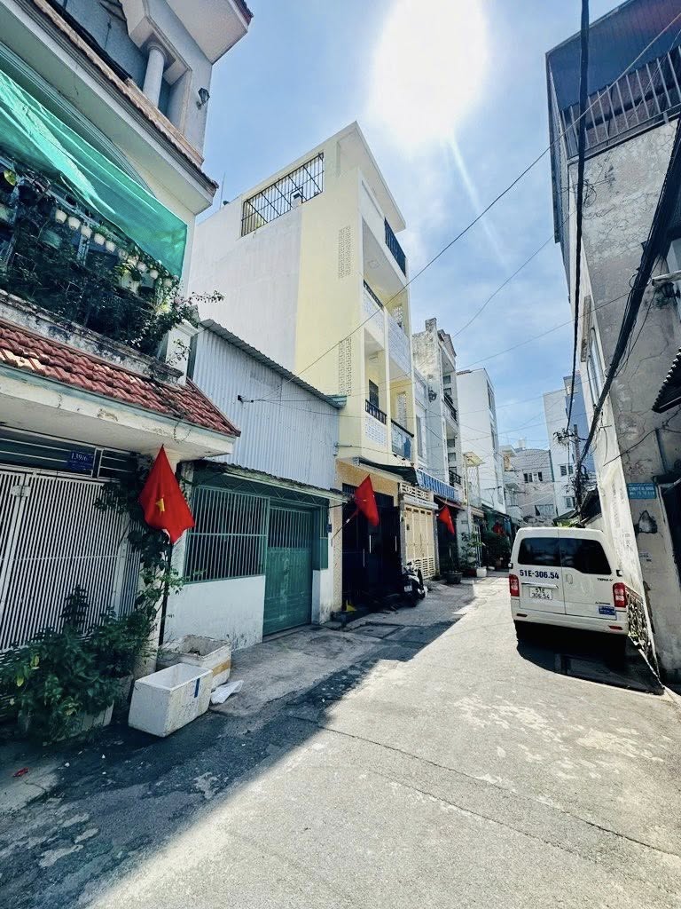 GẦN AEON - CHỢ TÂN HƯƠNG - HXH TRÁNH THÔNG  -  50M  - 3 TẦNG NHỈNH 5 TỶ - Ảnh 1