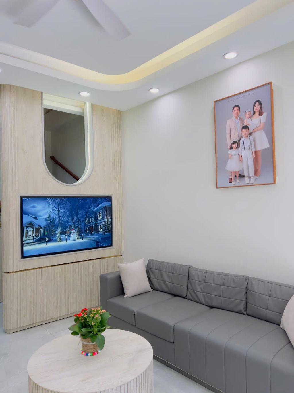 HIẾM NHÀ NGUYỄN LÂN-PHÂN LÔ-Ô TÔ-GẦN HỒ- 43M-5T GIÁ 7,45 TỶ - Ảnh 1