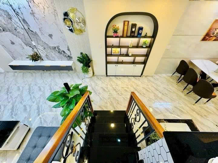 NHÀ BÁN QUANG TRUNG P10 HIẾM MẶT TIỀN 4.2M X12 NGAY VINCOM NHÀ ĐẸP GIÁ 5TỶ6 TL - Ảnh 2
