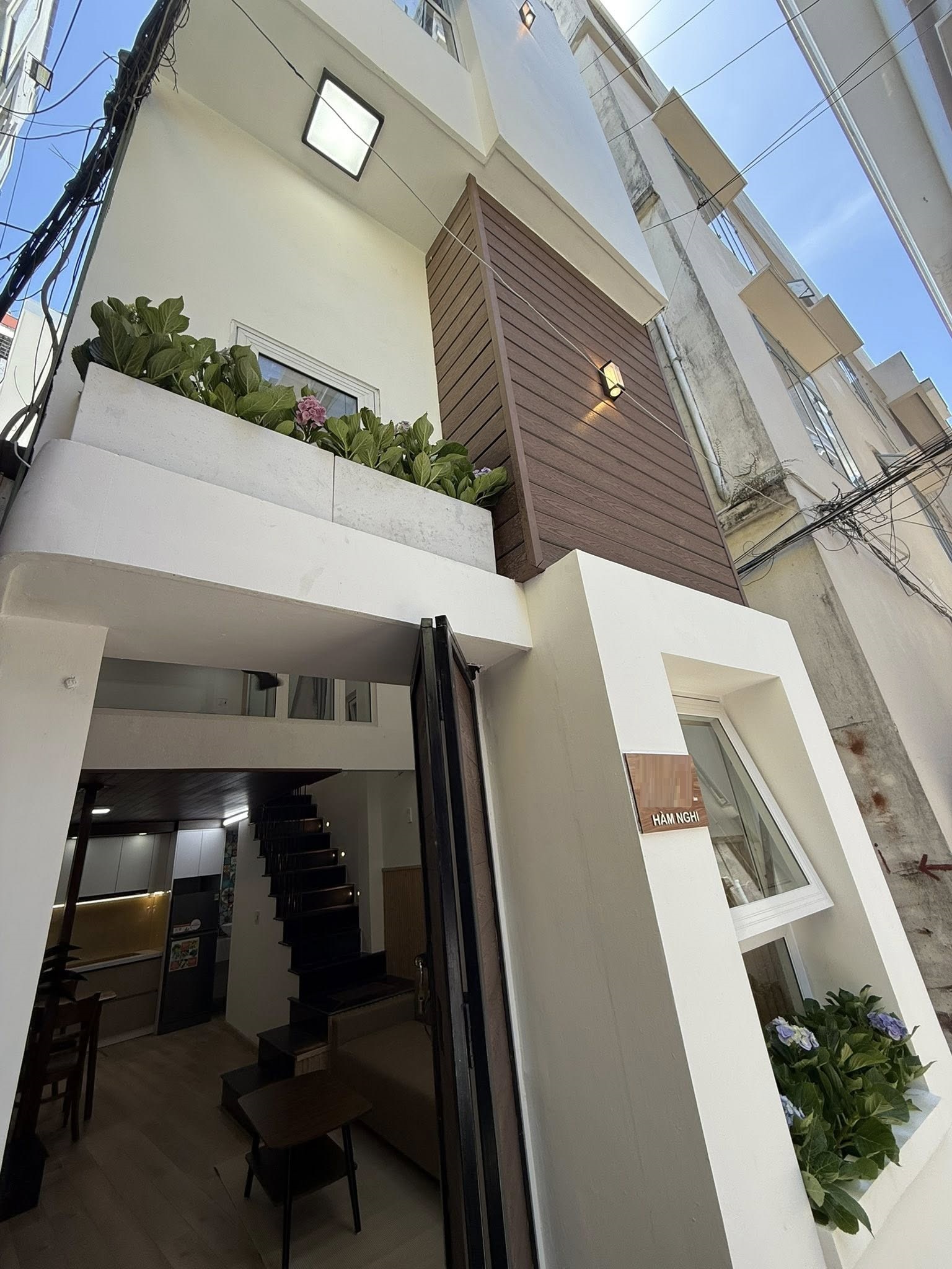 # Sát MT Hàm Nghi, kiệt Rộng, 3.5 tầng đẹp Full nội thất, 2.68 tỷ - Ảnh chính