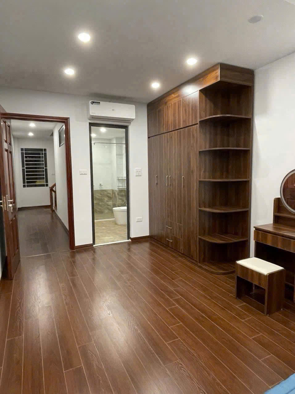 CHO THUÊ NHÀ NGỌC THỤY – 43M² x 4 TẦNG – FULL NỘI THẤT – 13 TRIỆU/THÁNG - Ảnh chính