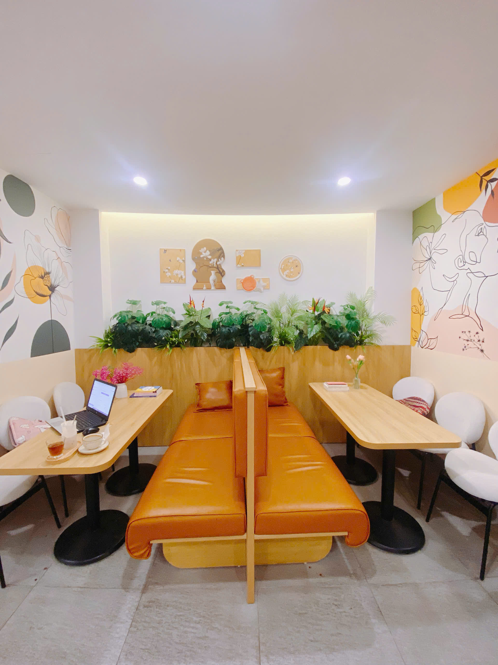 CHÍNH CHỦ CẦN SANG NHƯỢNG QUÁN CAFE - PHỐ ĐI BỘ TRỊNH CÔNG SƠN- TÂY HỒ - HÀ NỘI - Ảnh chính