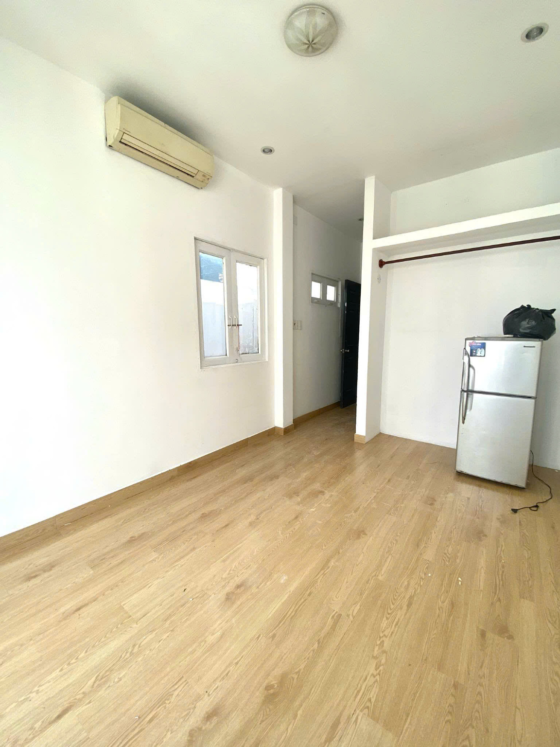 PHÒNG TRỌ GIÁ SINH VIÊN CHO THUÊ - FULL NỘI THẤT - QUẬN 3 - 20m2 - Ảnh chính