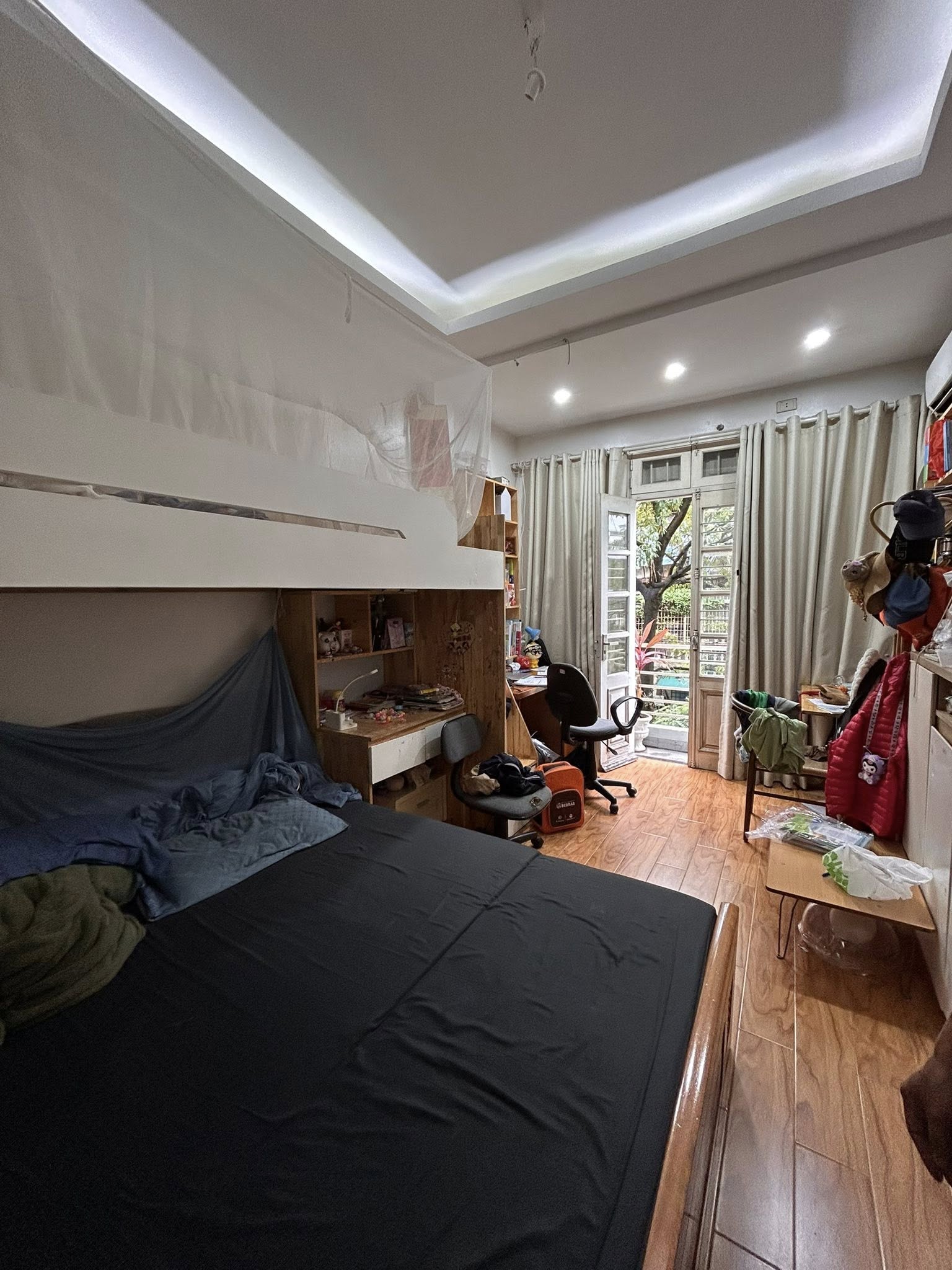 Bán nhà phố Thành Công 36m2, 5 tầng rất đẹp, ô tô tránh đỗ gần hồ Thành Công - Ảnh 1