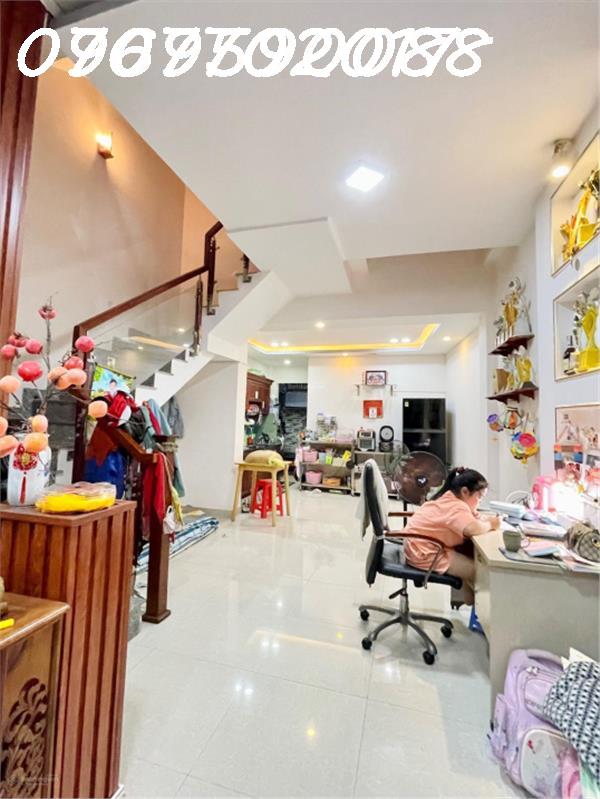 BÁN NHÀ HXH LÊ TRỌNG TẤN, TÂN PHÚ - 64M2, 3 TẦNG, 5.5 TỶ - SỔ HỒNG CHÍNH CHỦ - Ảnh 1