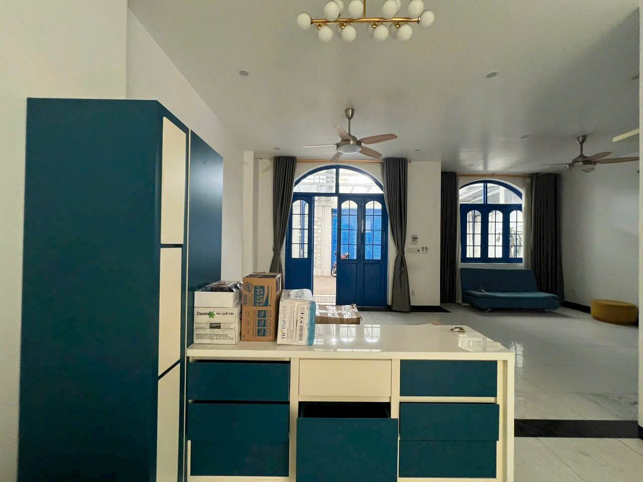 Ngộp nặng! Nhà Mặt Tiền Cách Mạng Tháng 8 (9,4m x 31m=230m2) giá chỉ 17 tỷ - Ảnh 3