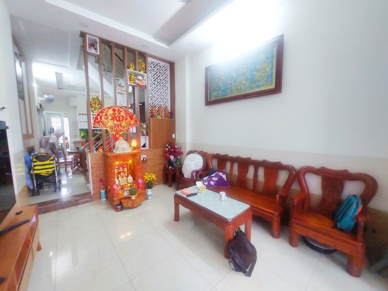 Bán nhà 3 tầng, 62m², 3PN, 3WC, Linh Đông, Thủ Đức - 7.65 tỷ - Ảnh 1