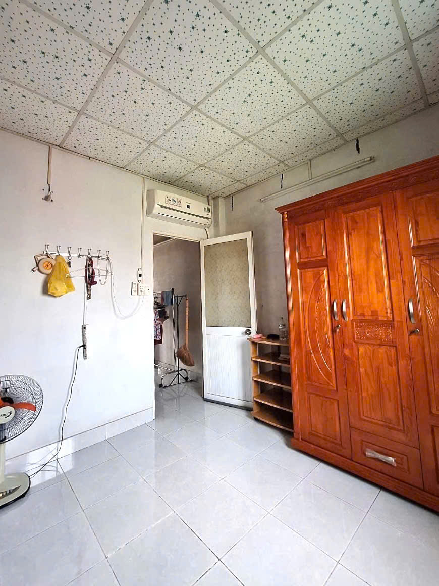 BÁN NHÀ 2 TẦNG, 50M2, VÕ VĂN HÁT, QUẬN 9, GIÁ 2.2 TỶ - SỔ HỒNG CHÍNH CHỦ - Ảnh chính