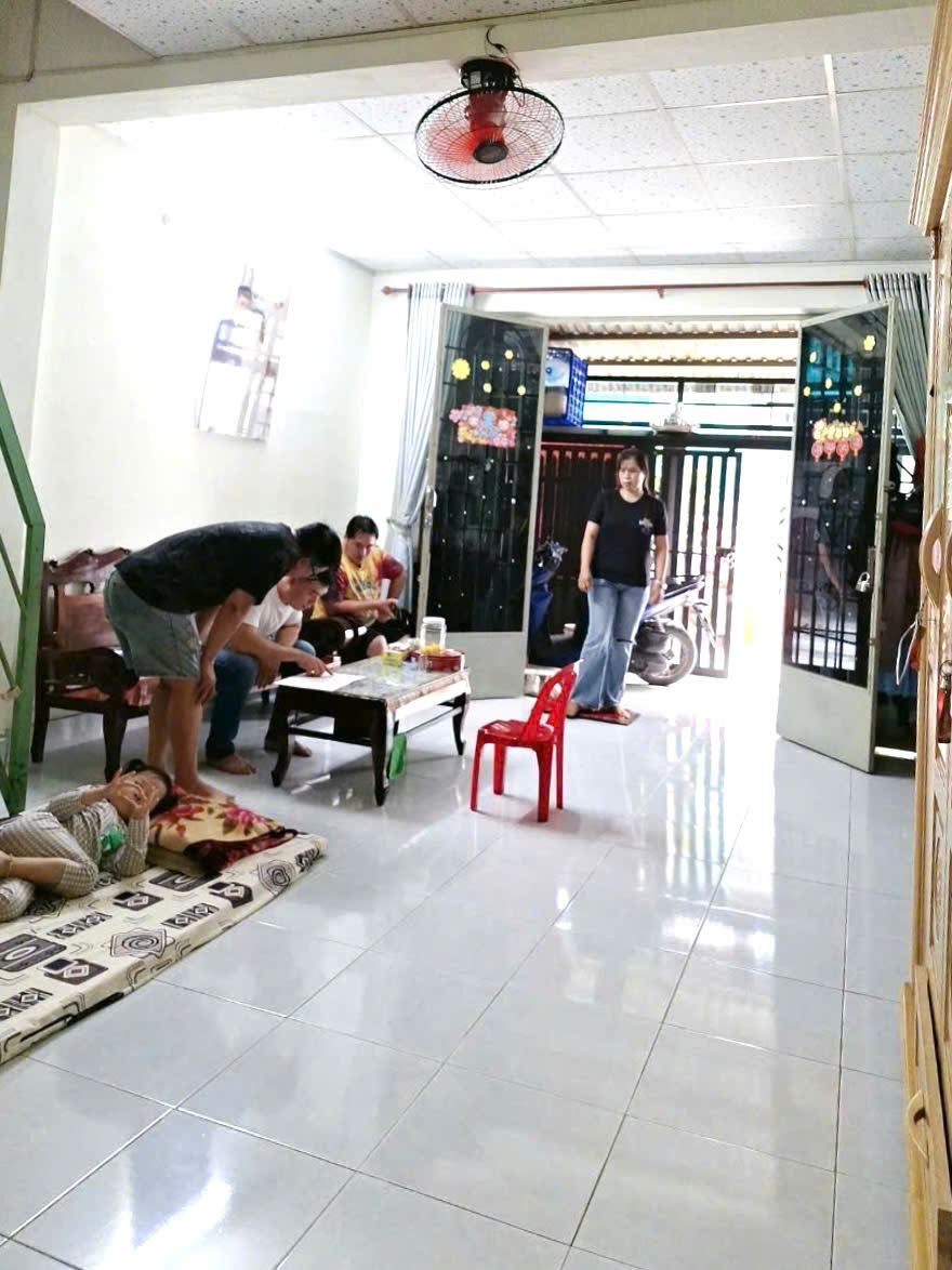 BÁN NHÀ 2 TẦNG, 50M2, VÕ VĂN HÁT, QUẬN 9, GIÁ 2.2 TỶ - SỔ HỒNG CHÍNH CHỦ - Ảnh 1