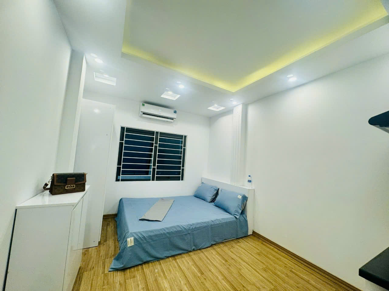 Bán gấp giá rẻ Hoàng Mai 45m, 7 tầng, mặt tiền 4m, 11.5 tỷ Hoàng Mai. - Ảnh chính