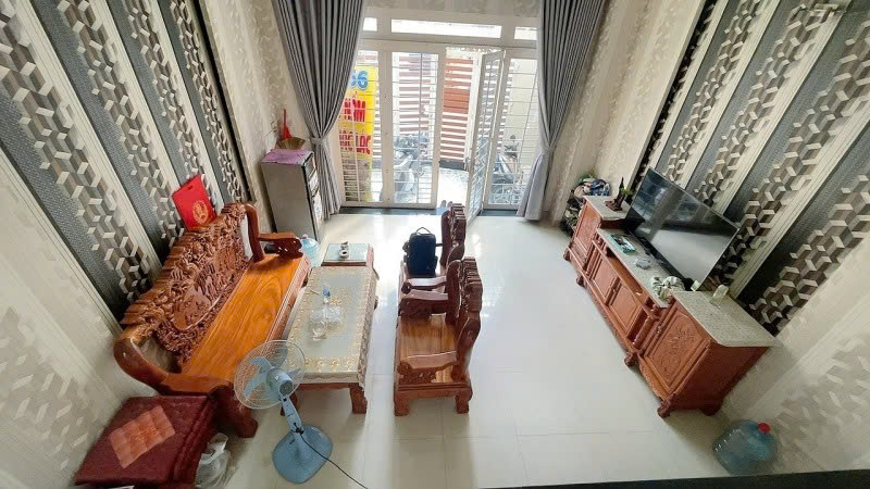 Bán nhà 82m², 3 tầng, 5PN, 5WC, Q.9, 7.15  tỷ, sổ hồng - Ảnh chính