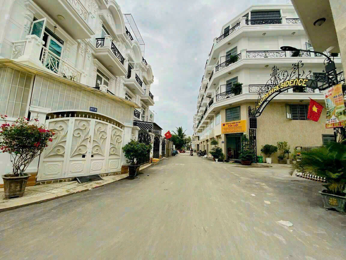 NHÀ ĐẸP TÔ NGỌC VÂN QUẬN 12 CHO THUÊ, 4PN 5WC, XE HƠI ĐẬU - Ảnh chính
