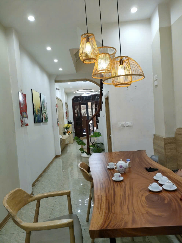SIÊU PHẨM PHÂN LÔ - CỰC HIẾM - TT CẦU GIẤY - NGÕ TO HƠN PHỐ - VỈA HÈ ĐÁ BÓNG - KINH DOANH VP - Ảnh 3