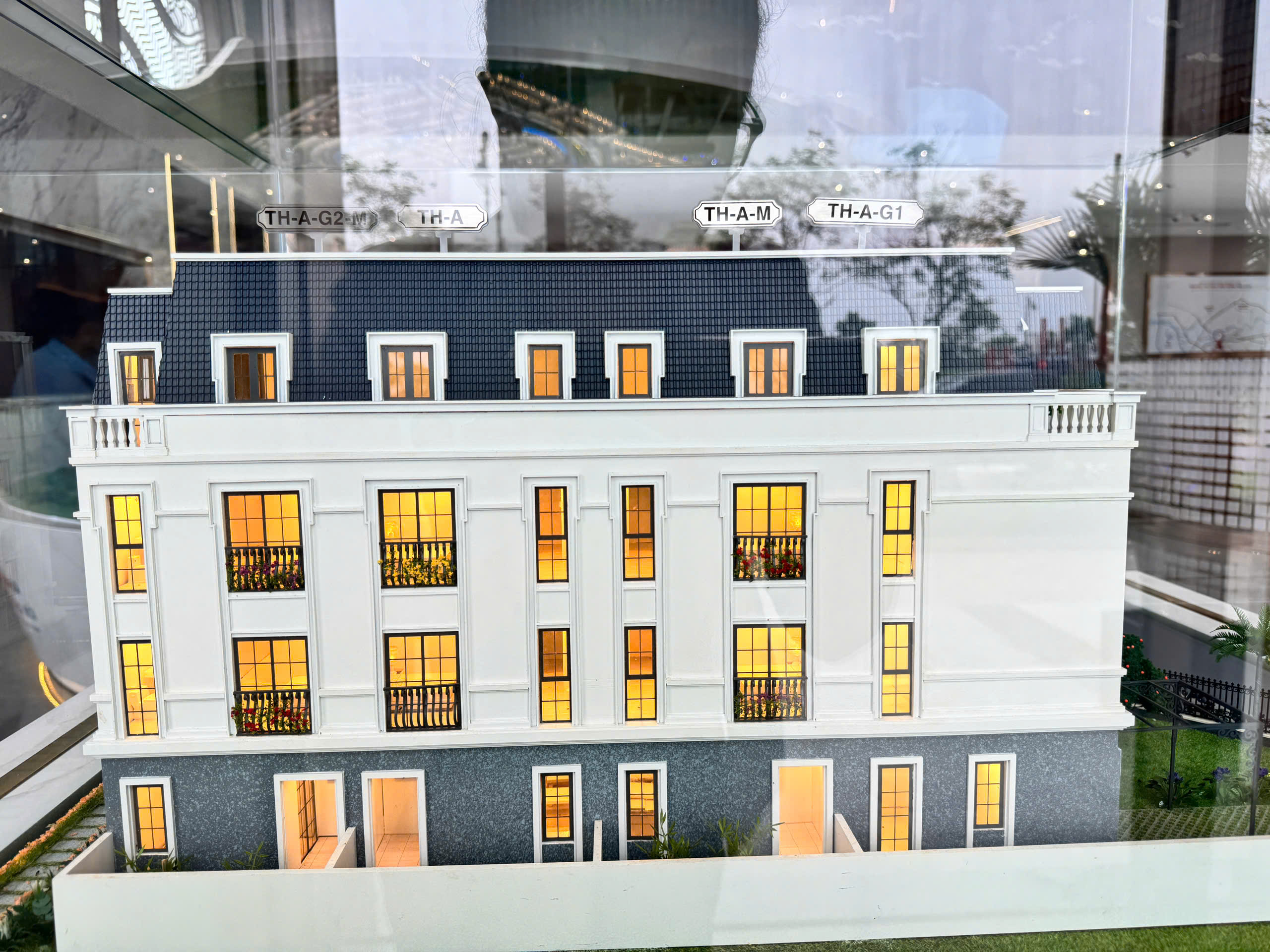 Bán SHOPHOUSE Hồng Hạc City – Phú Mỹ Hưng 2, pháp lý rõ ràng, vay 0% lãi suất, giá F0 hấp dẫn - Ảnh chính