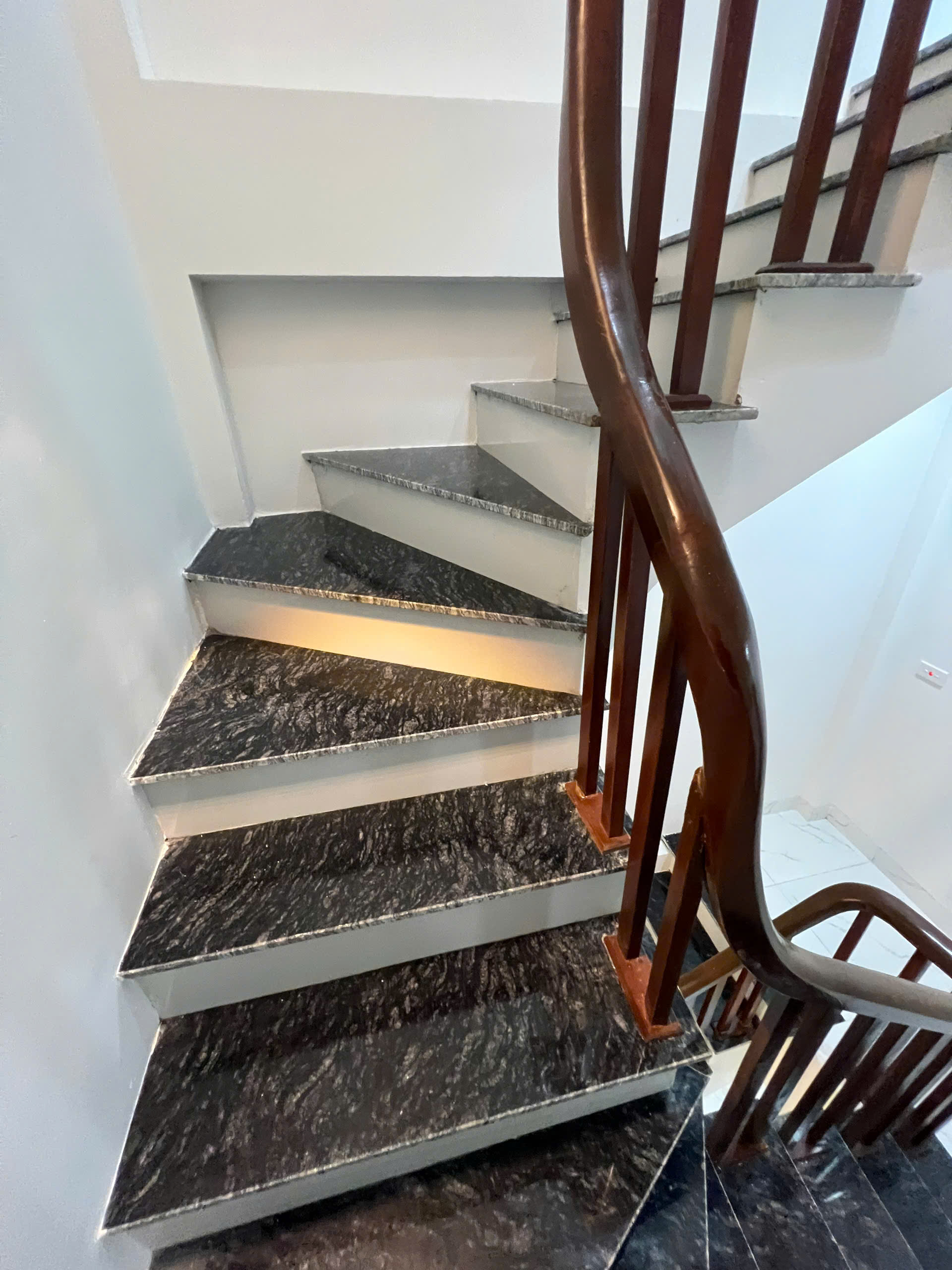 BÁN NHÀ MẬU LƯƠNG – GẦN KHU ĐÔ THỊ XA LA – 4.5 TẦNG – GIÁ 5.8 TỶ (CÓ THƯƠNG LƯỢNG) - Ảnh 5