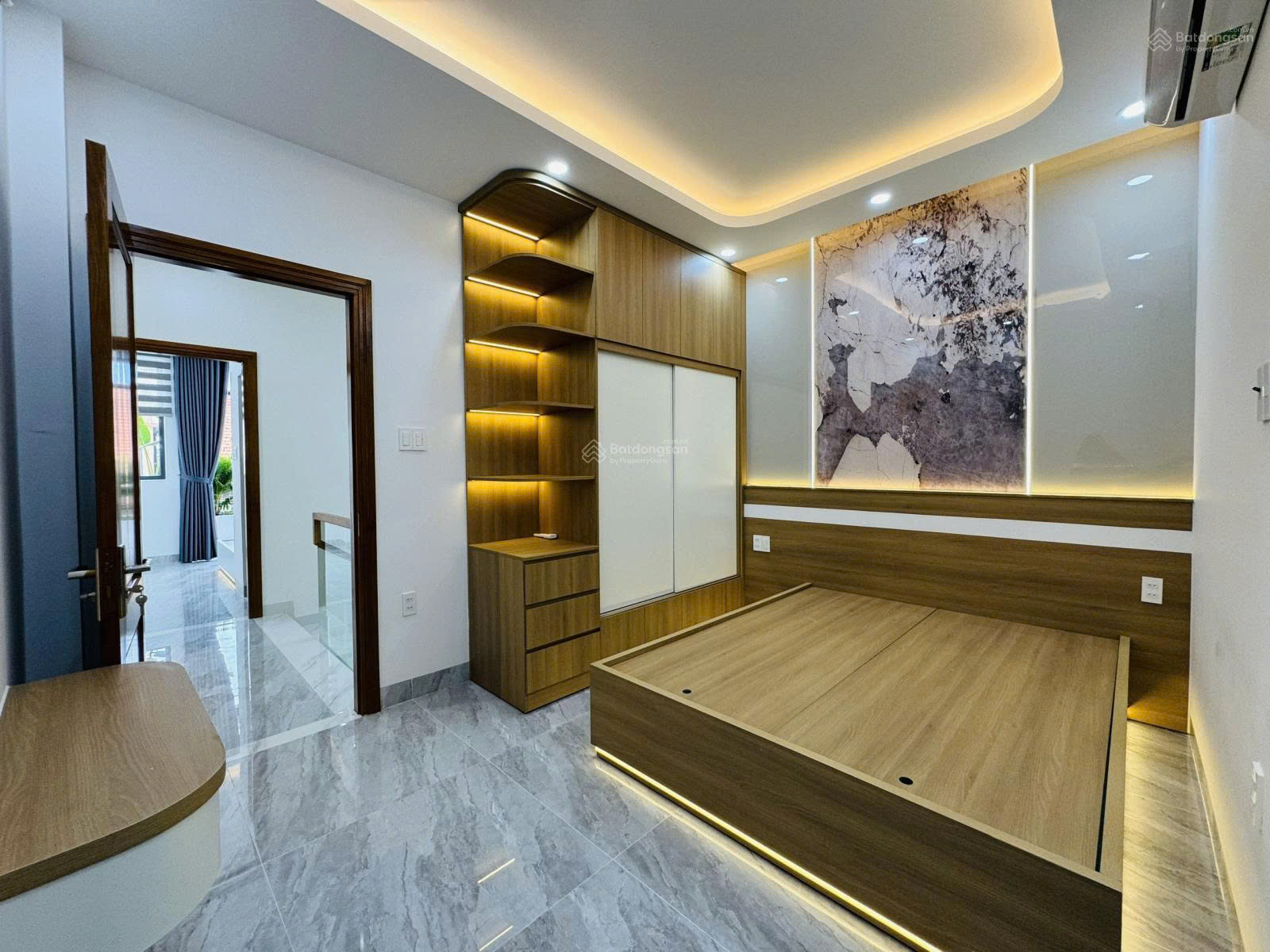 Bán nhà mặt tiền Tô Hiến Thành full nội thất xịn sò . - Ảnh 4