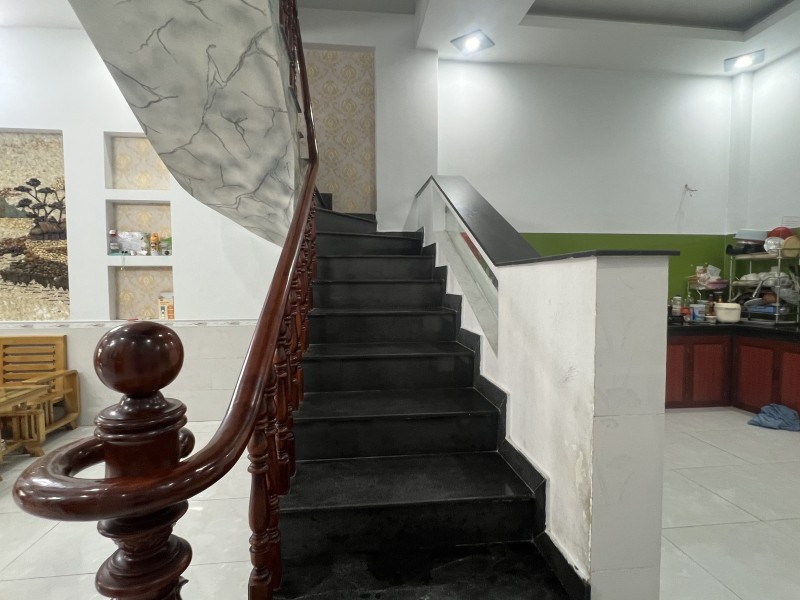 Bán nhà 100m2 1 Trệt 1 Lầu Dĩ An,đường nhựa 2 xe hơi,gần ĐHQG TPHCM - Ảnh chính