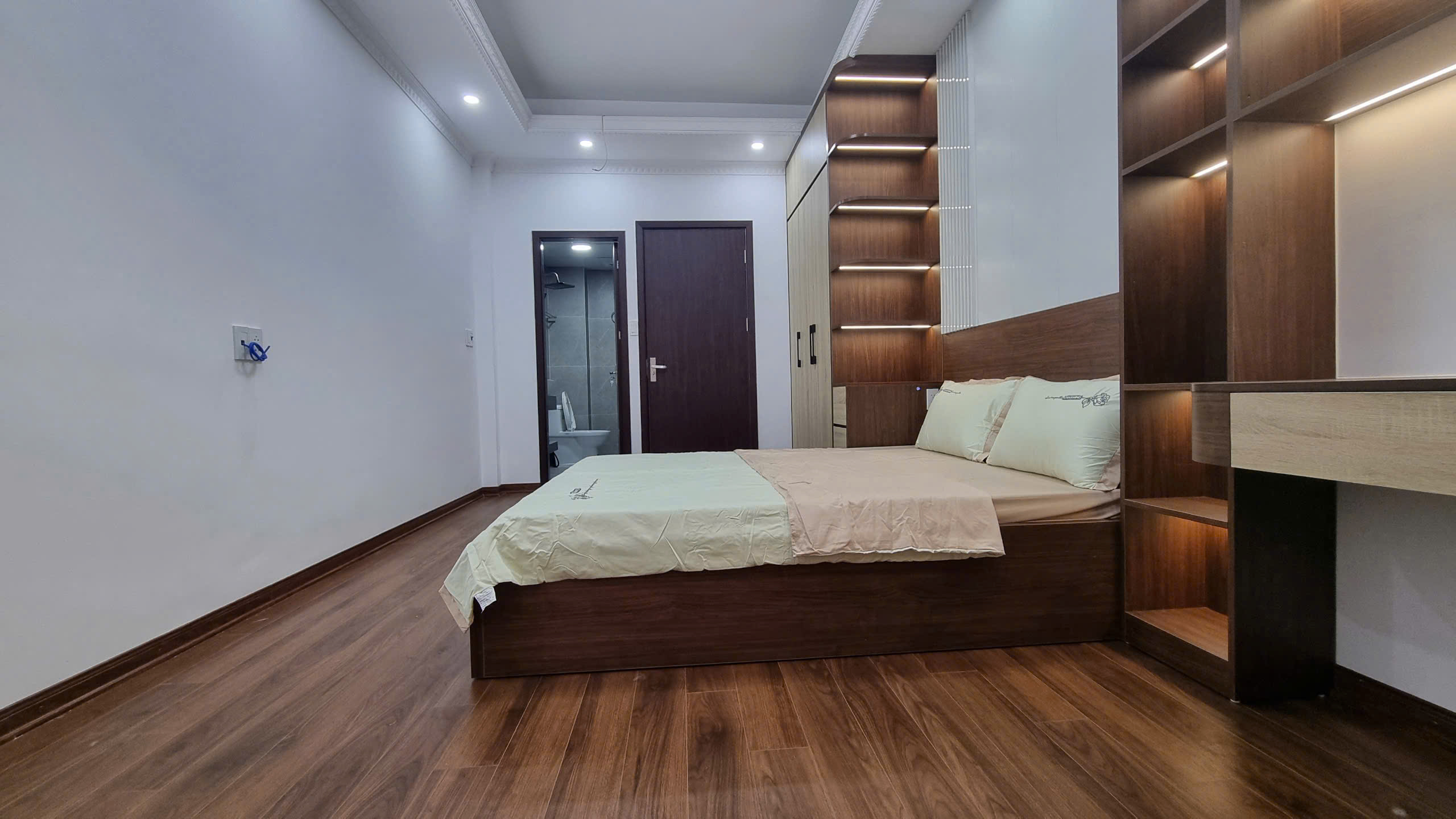 RẺ NHẤT MỸ ĐÌNH,NHÀ DÂN 35M2X5 TẦNG,4 NGỦ, GẦN TRƯỜNG,CHỢ,GẦN ĐH THƯƠNG MẠI, ~5.5 TỶ - Ảnh chính