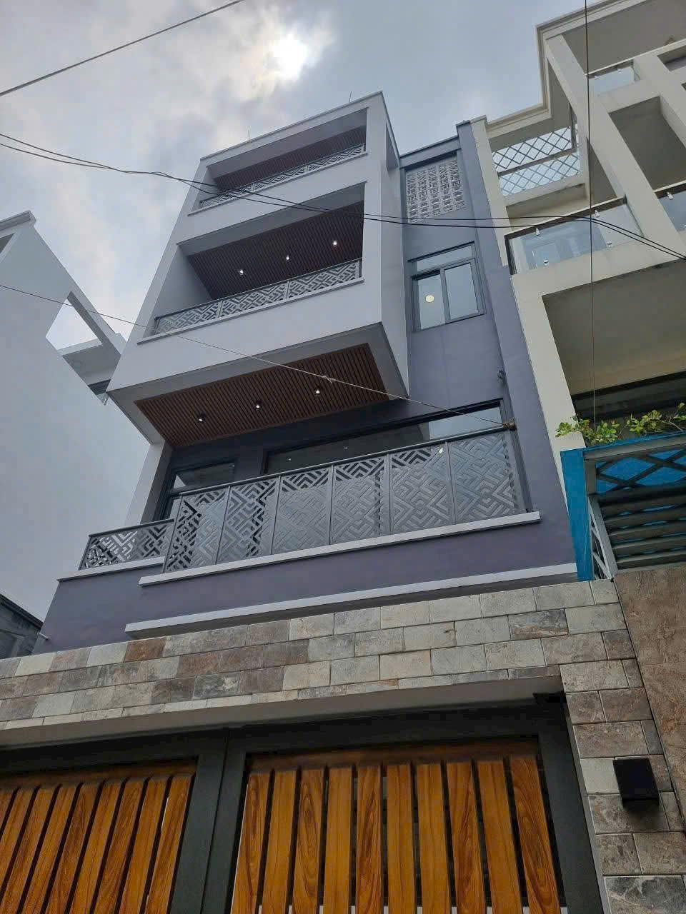 BIỆT THỰ HẦM, 3 LẦU (7x20) MT NGUYỄN THỊ BÚP, Q.12 – KDC HIỆP THÀNH CITY - Ảnh chính