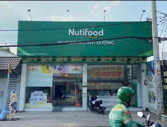 NHÀ (8x23) MT XUÂN THỚI THƯỢNG – HÓC MÔN  GẦN CHỢ ĐẦU MỐI CHỈ 9,9 TỶ - Ảnh 1