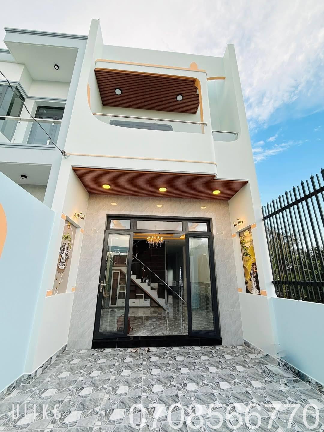 Nhà cần đổi chủ cách chợ Bình CHánh 5p xe, DT 120 m2 chỉ 1 tỷ 5 dọn vào ở ngay - Ảnh chính