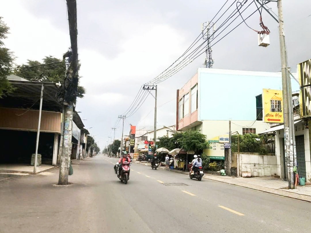 Bán nhà mặt tiền Mã Lò, diện tích to, ngang rộng giá đầu tư, chính chủ lâu đời - Ảnh chính