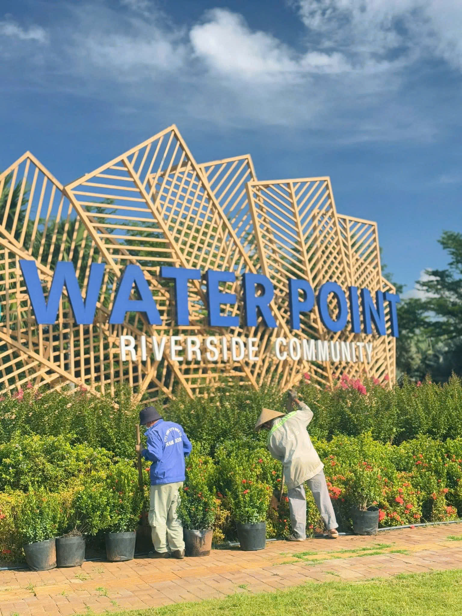 17 tỷ Sở Hữu 324m Biệt Thự View Sông Xây 1 trệt 1 lầu, Sổ Đỏ Lâu Dài Water Point Long An - Ảnh 2
