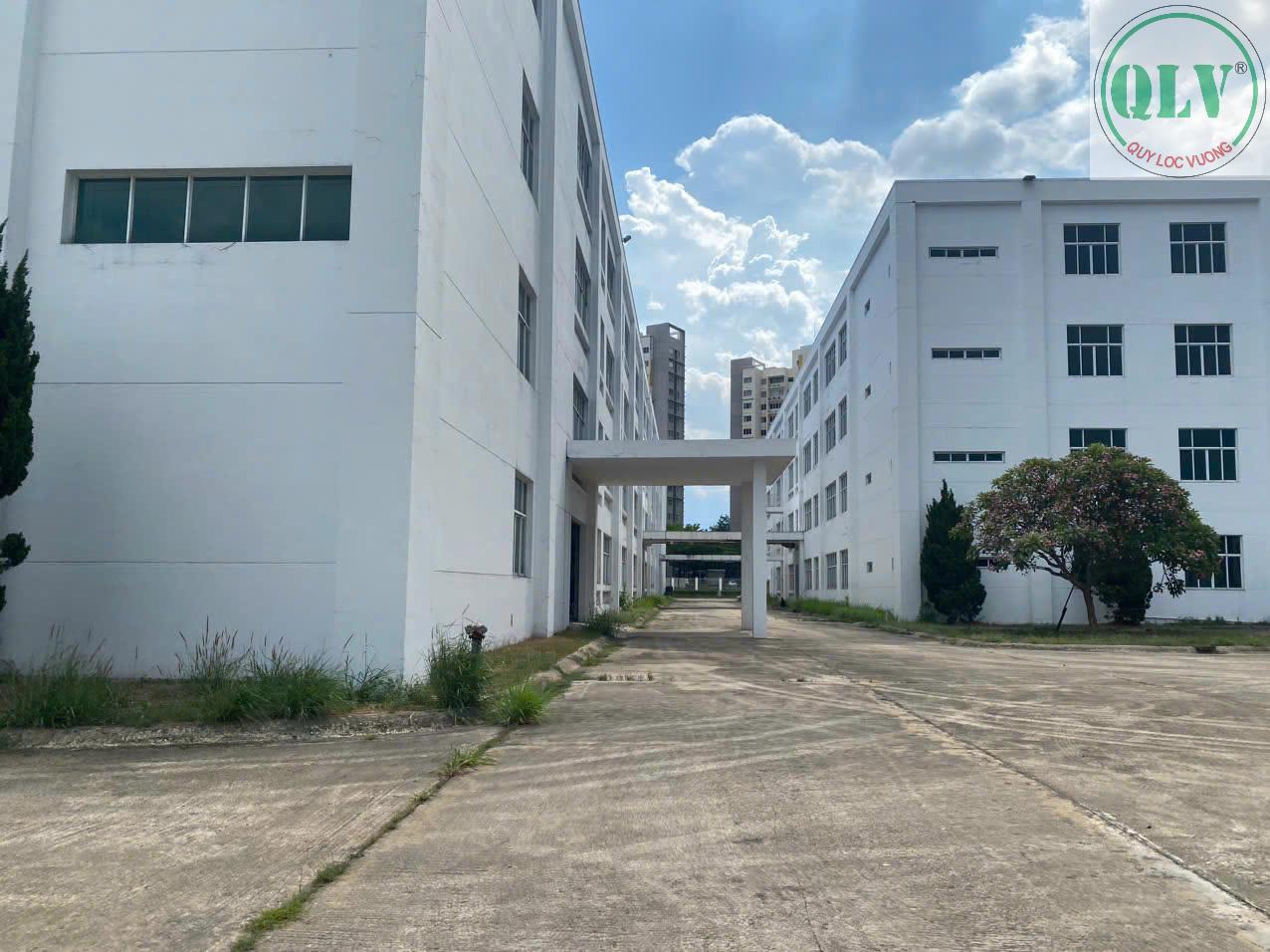 Cần bán nhà xưởng mới xây tại kcn Việt Hương 1, Thuận An, Bình Dương diện tích sử dụng 31.488M² - Ảnh 1