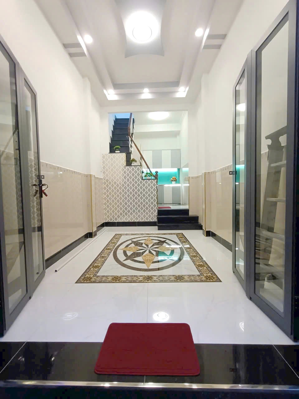 Nhà mới 1lầu/2PN hẻm thông 28 Dương Bá Trạc P2Q8 - Ảnh chính