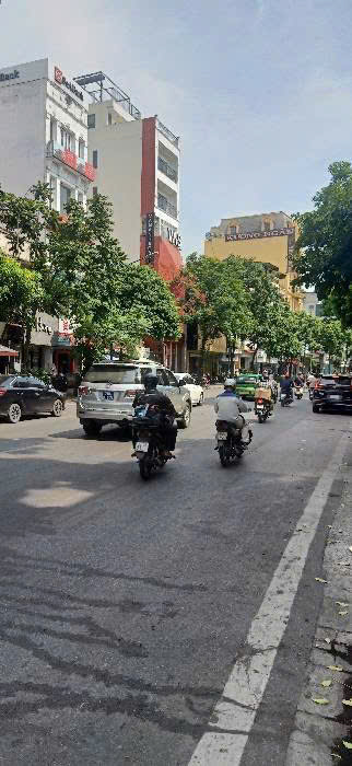 BÁN NHÀ PHỐ HUẾ, 5 TẦNG, 4.X TỈ - Ảnh 1