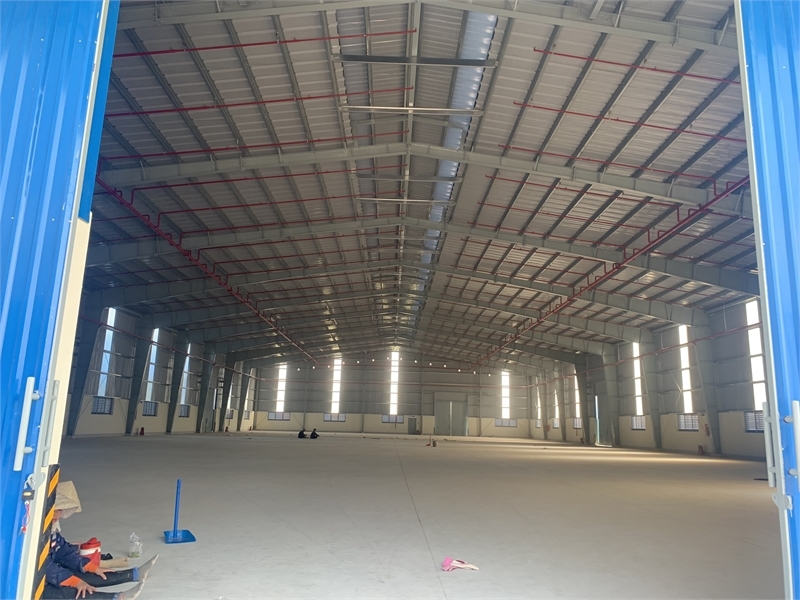XT9669 nhà xưởng SX CNC, khung thép tiền chế, chiều cao 18m, thoáng mát - Ảnh 3
