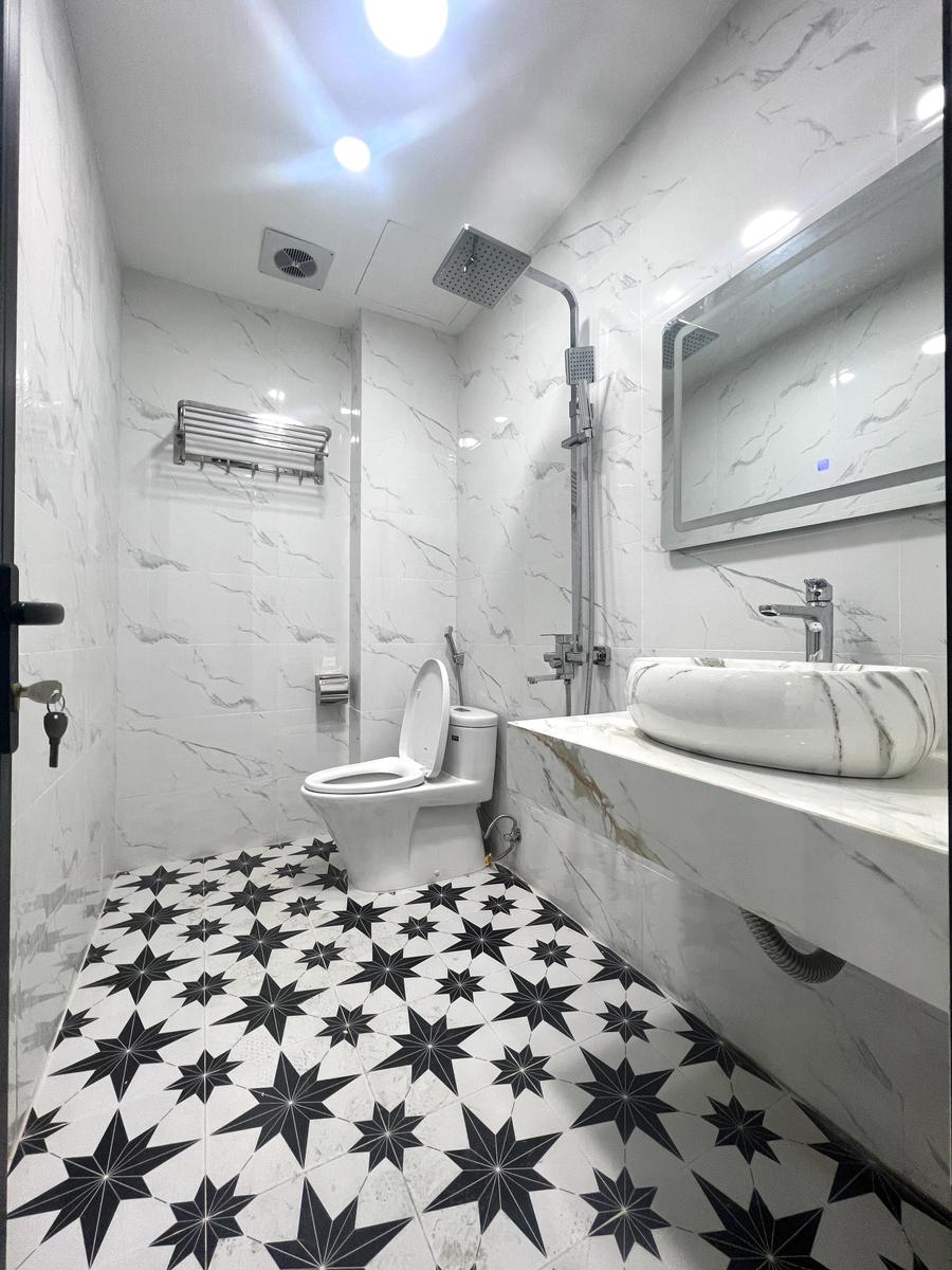 Nhỉnh 15tỷ Sở Hữu Ngay 45m2*6T - Thang Máy - Ô tô Vào Nhà - Khu Phân Lô Cầu Giấy - Ảnh 3
