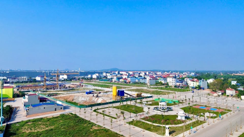 Quỹ đất nền đẹp giá tốt cho nhà đầu tư ngay cạnh KC Sam Sung. Tiềm năng sinh lời vượt trội. - Ảnh chính