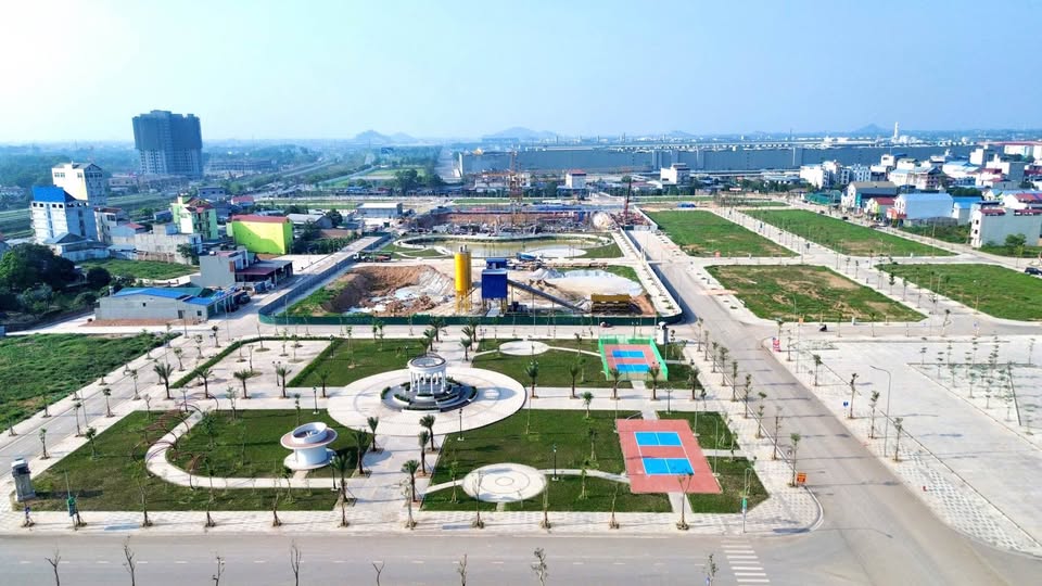 Quỹ đất nền đẹp giá tốt cho nhà đầu tư ngay cạnh KC Sam Sung. Tiềm năng sinh lời vượt trội. - Ảnh 1