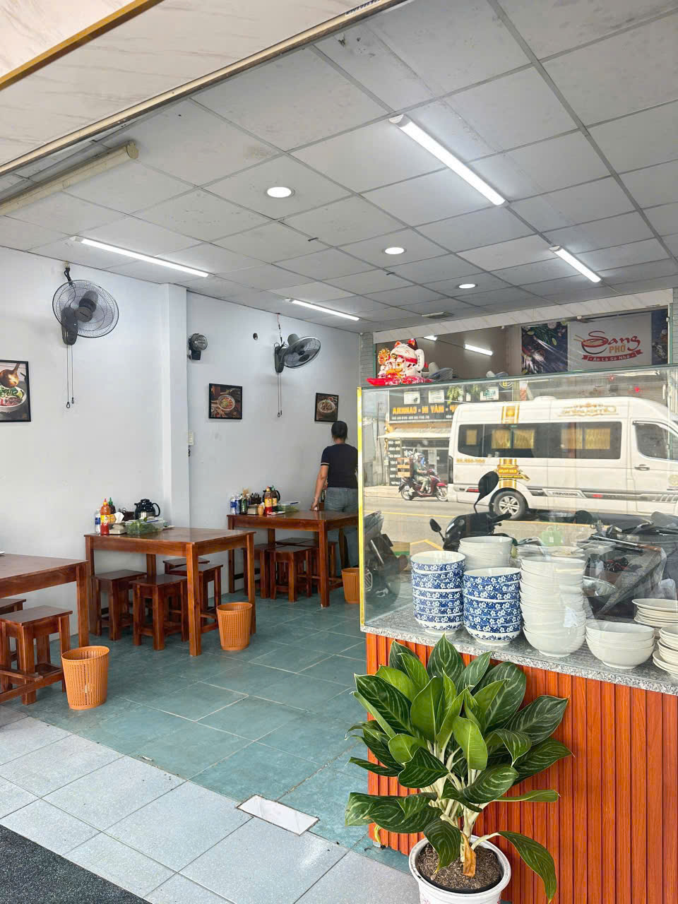 SANG NHƯỢNG QUÁN PHỞ TẠI XÃ TÂN XUÂN, HUYỆN HÓC MÔN, TPHCM - Ảnh 2
