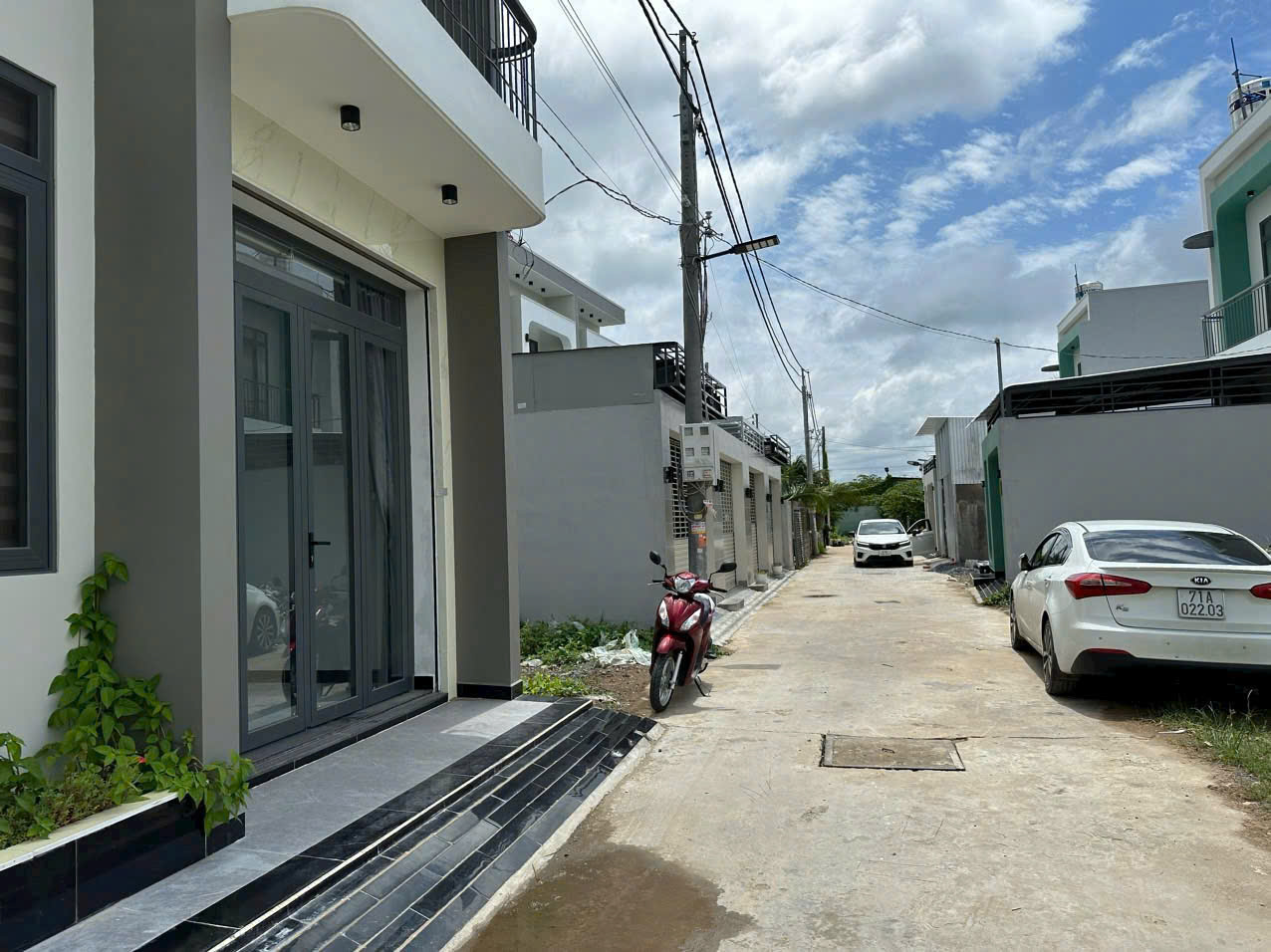 Bán Nhà Mỹ Tho 4.5x10m 1 Lầu Đúc 2PN Đường oto 7 Chỗ KP 8 Phường 5 Giá 2.05 tỷ - Ảnh chính