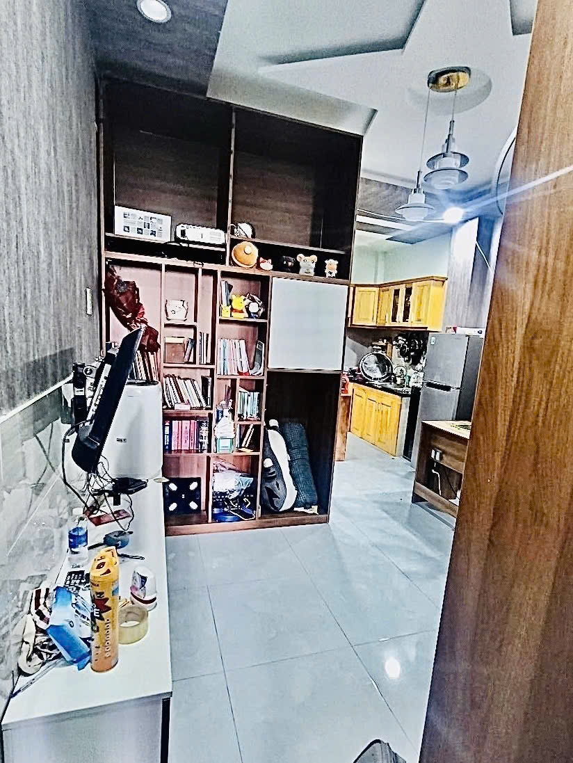 Nhà 2 Tầng Kiêng cố, Long Trường Quận 9, DTSd 68m2, Sổ hồng Riêng, chỉ 2.25ty - Ảnh 2